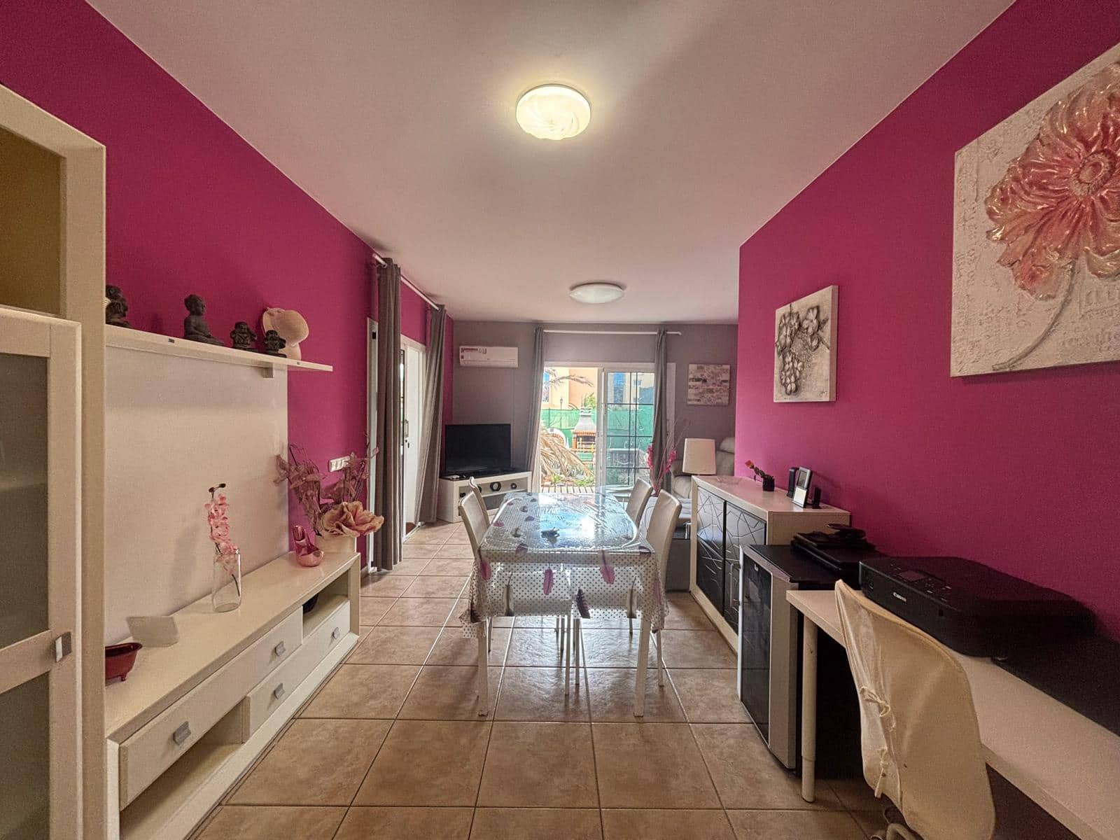 2 soverom Leilighet til salgs i Caleta de Fuste med svømmebasseng garasje - € 289 000 (Ref: 9757543)