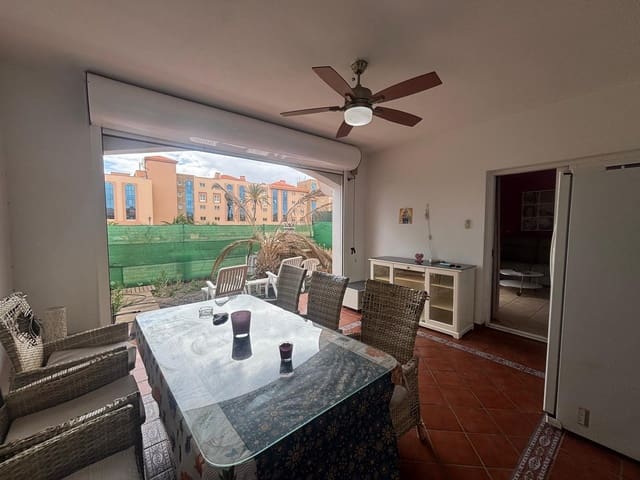 2 soverom Leilighet til salgs i Caleta de Fuste, Antigua med svømmebasseng garasje - € 289 000 (Ref: 9757543)