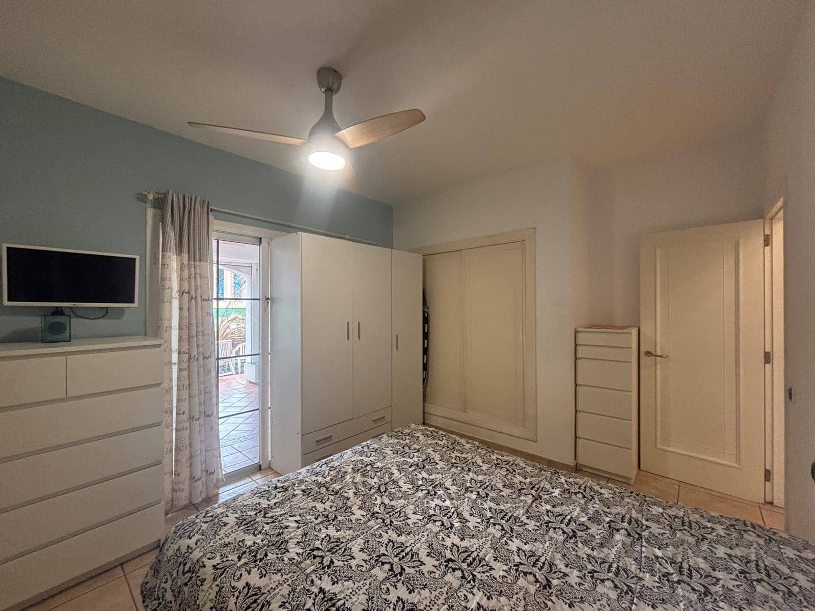 2 soverom Leilighet til salgs i Caleta de Fuste med svømmebasseng garasje - € 289 000 (Ref: 9757543)