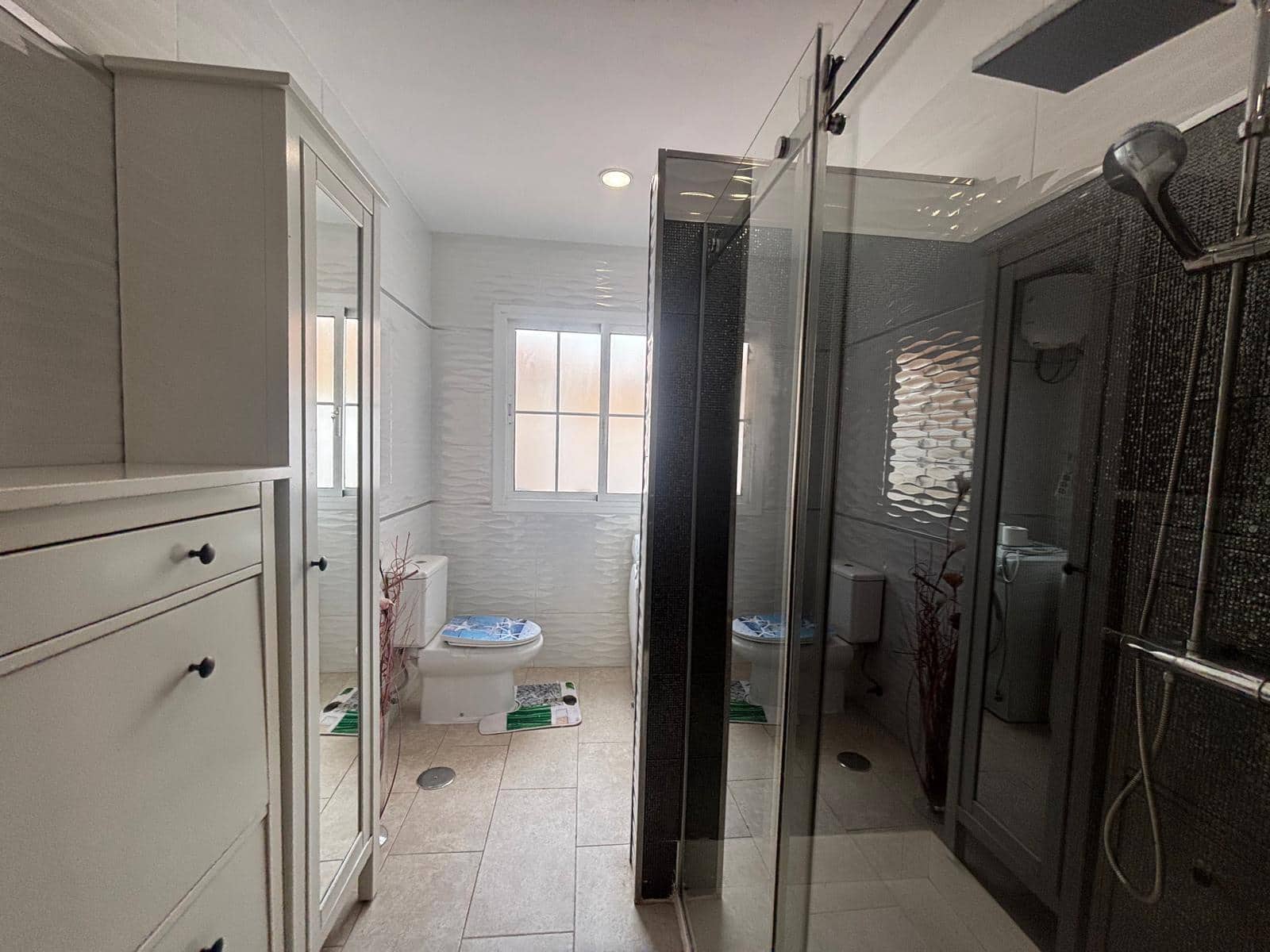 2 soverom Leilighet til salgs i Caleta de Fuste med svømmebasseng garasje - € 289 000 (Ref: 9757543)