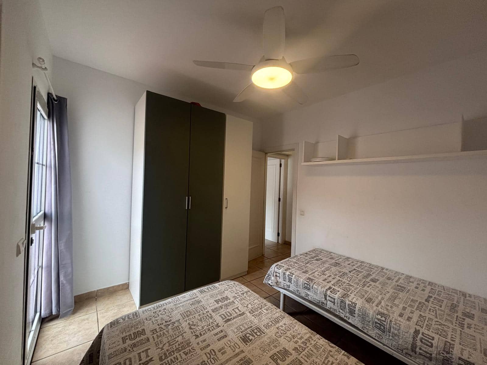 2 soverom Leilighet til salgs i Caleta de Fuste med svømmebasseng garasje - € 289 000 (Ref: 9757543)