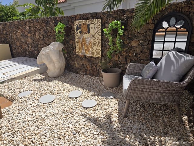 4 chambre Villa/Maison à vendre à Caleta de Fuste, Antigua avec piscine - 849 000 € (Ref: 9798101)