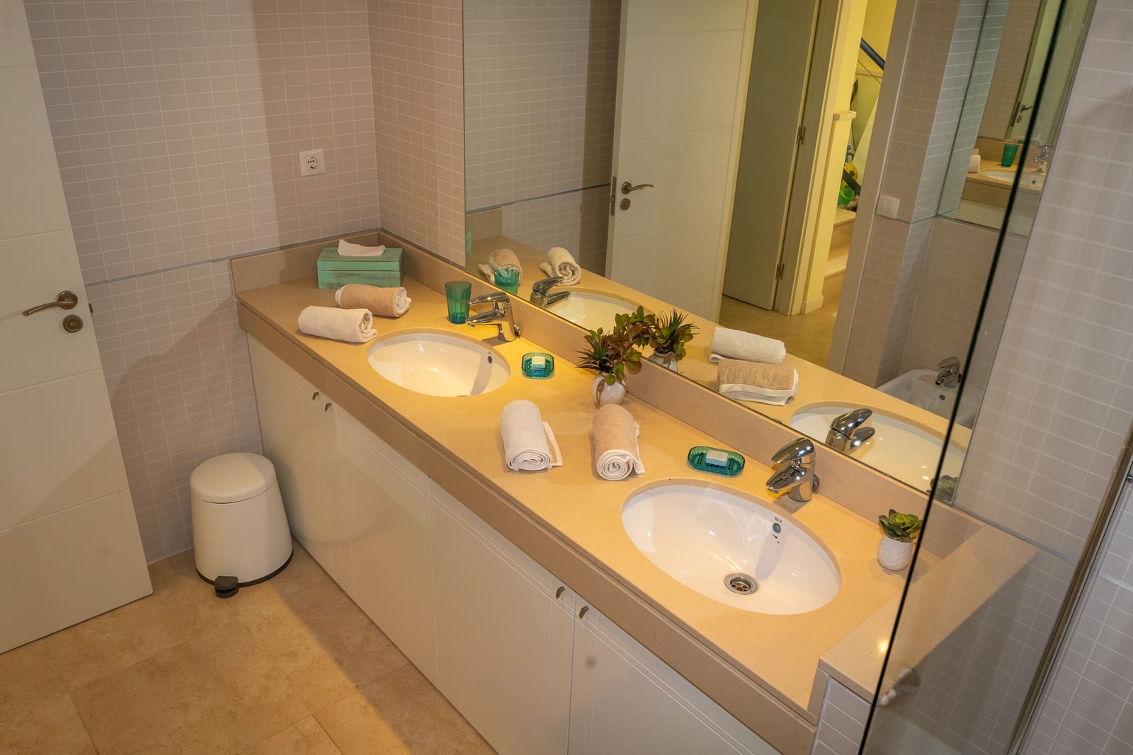 4 soveværelse Lejlighed til salg i Caleta de Fuste med swimmingpool - € 299.000 (Ref: 9798237)