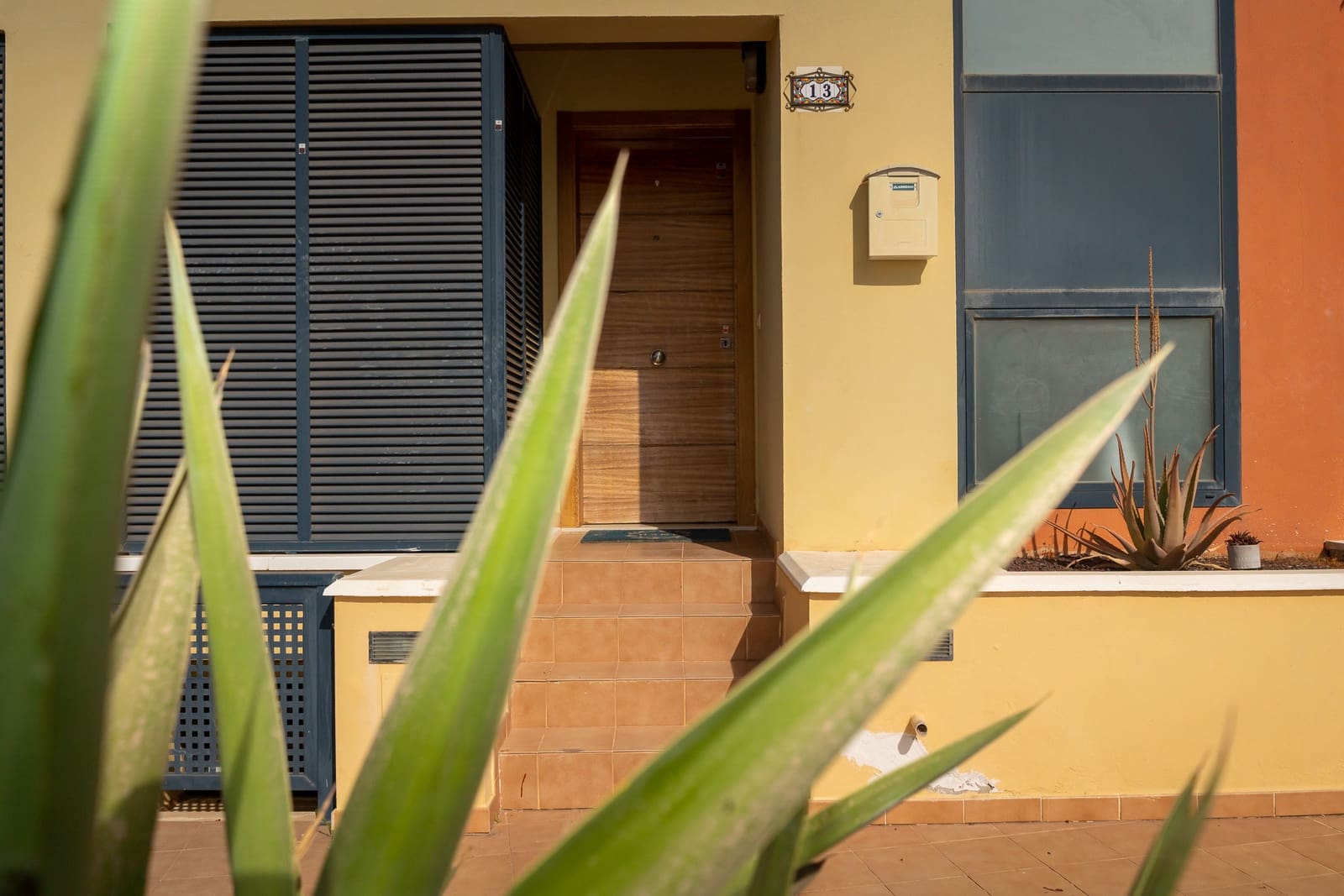 4 soveværelse Lejlighed til salg i Caleta de Fuste med swimmingpool - € 299.000 (Ref: 9798237)