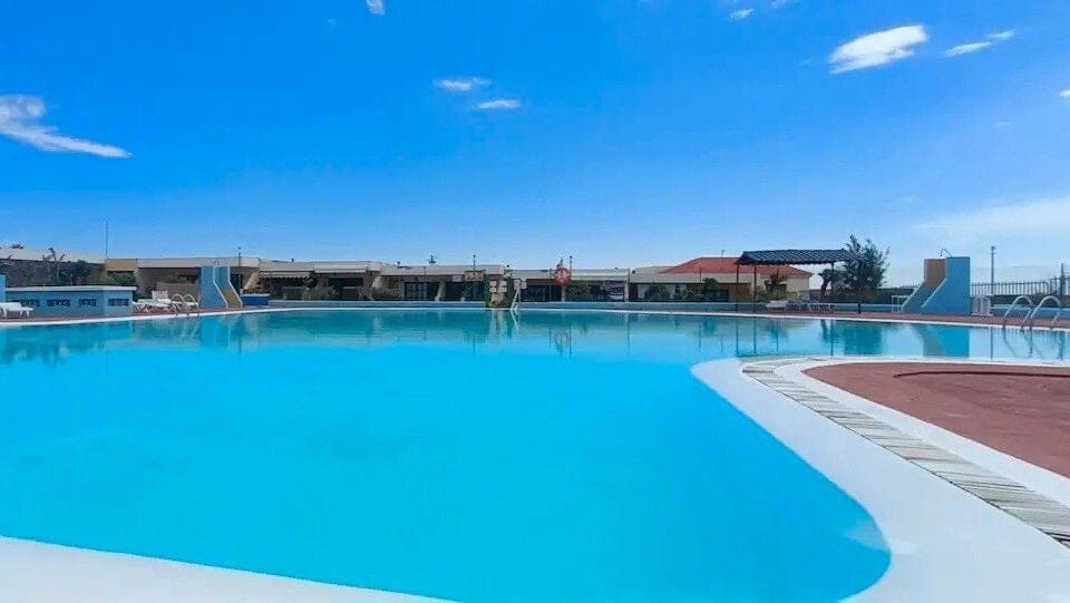 1 chambre Appartement à vendre à Costa de Antigua avec piscine - 129 000 € (Ref: 9809763)