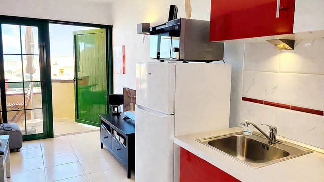 1 chambre Appartement à vendre à Costa de Antigua, Antigua avec piscine - 129 000 € (Ref: 9809763)