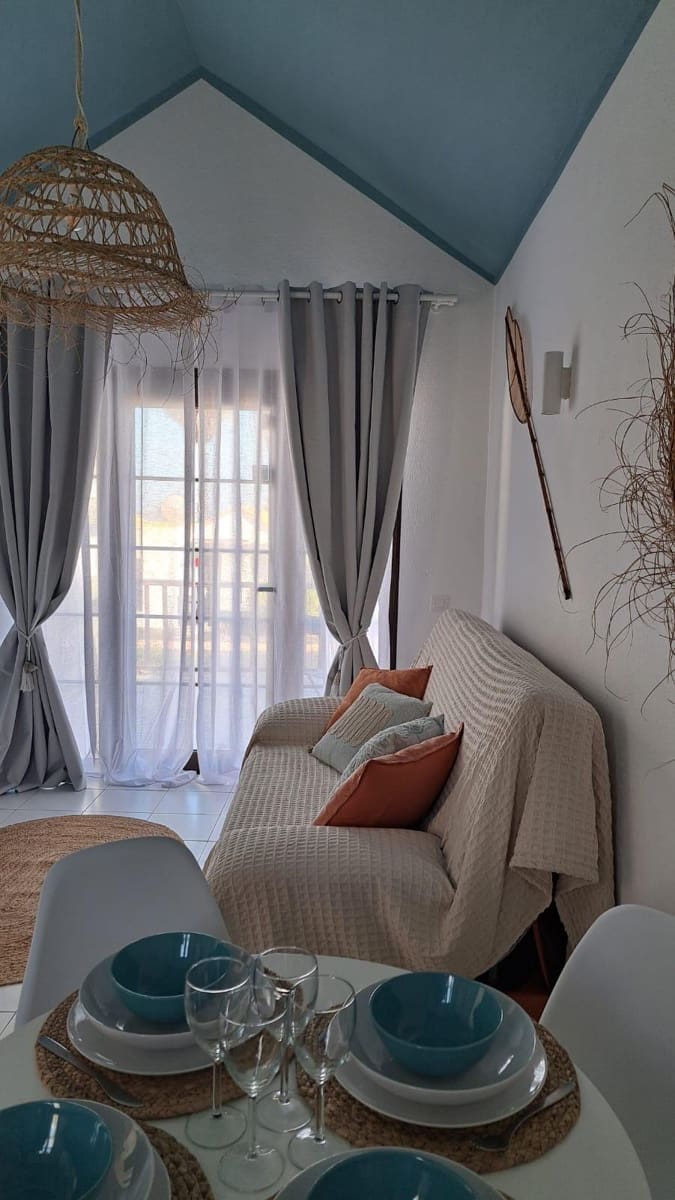 1 Zimmer Bungalow zu verkaufen in Caleta de Fuste mit Pool - 150.000 € (Ref: 9812453)