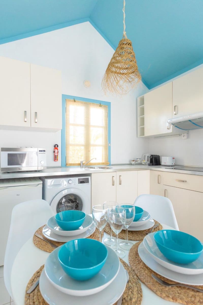 1 Zimmer Bungalow zu verkaufen in Caleta de Fuste mit Pool - 150.000 € (Ref: 9812453)