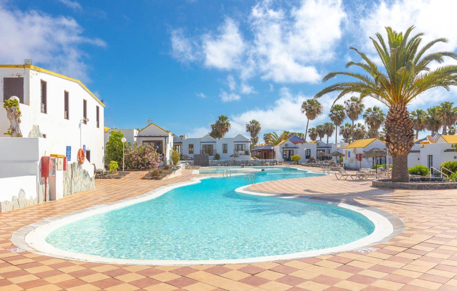 1 Zimmer Bungalow zu verkaufen in Caleta de Fuste mit Pool - 150.000 € (Ref: 9812453)