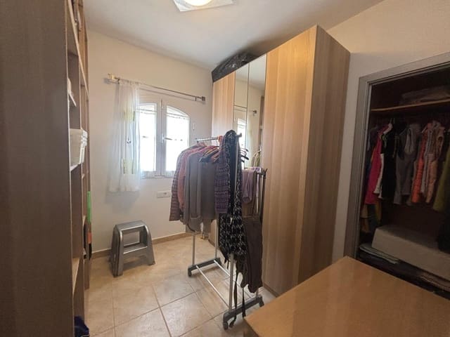 4 quarto Moradia para venda em Caleta de Fuste, Antigua com piscina - 410 000 € (Ref: 9821194)