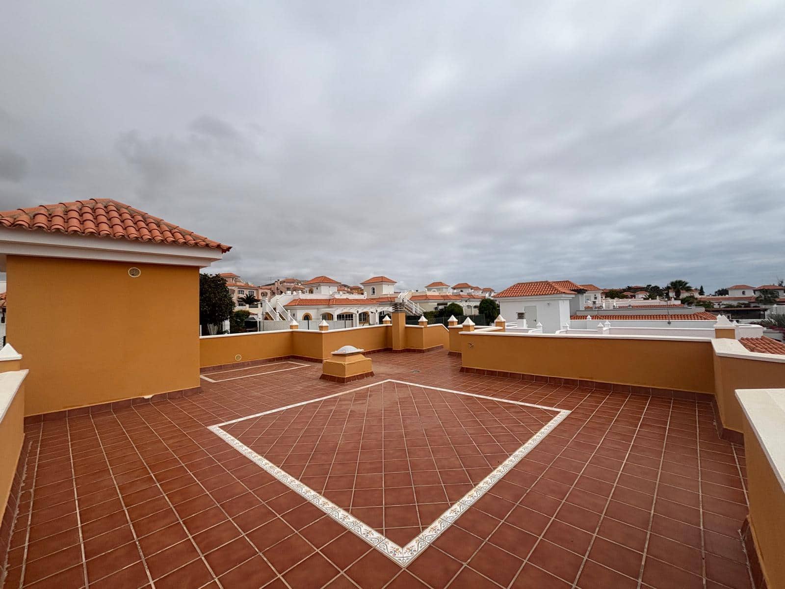 4 soverom Villa til salgs i Caleta de Fuste med svømmebasseng - € 410 000 (Ref: 9821194)