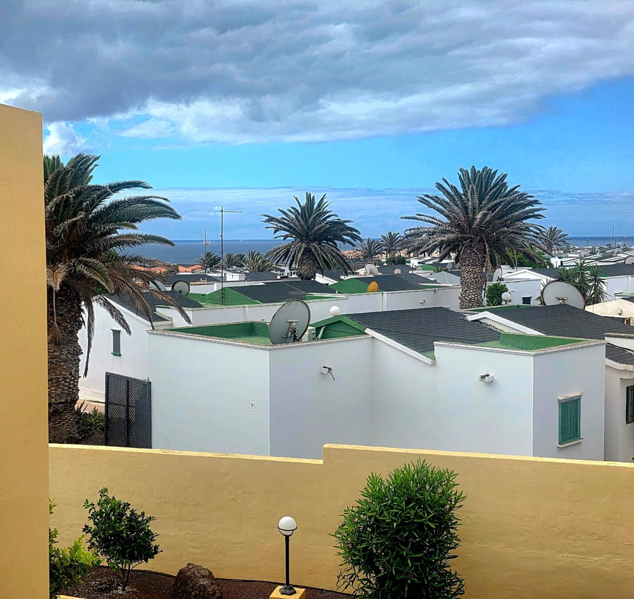 1 bedroom Apartment for sale in Costa de Antigua with pool - € 135,000 (Ref: 9844533)