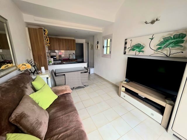 1 quarto Apartamento para venda em Costa de Antigua, Antigua com piscina - 135 000 € (Ref: 9844533)