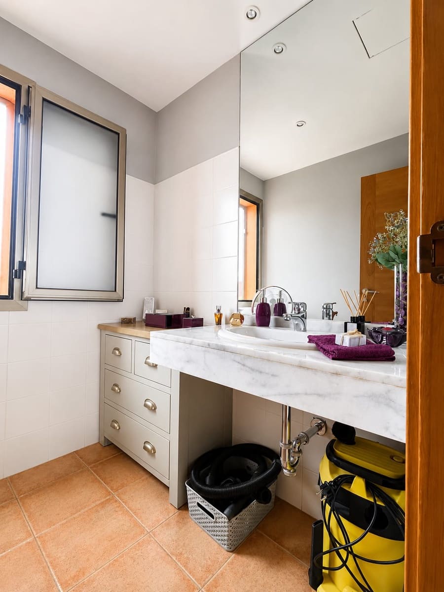 4 soveværelse Villa til salg i Caleta de Fuste med swimmingpool garage - € 675.000 (Ref: 9854549)