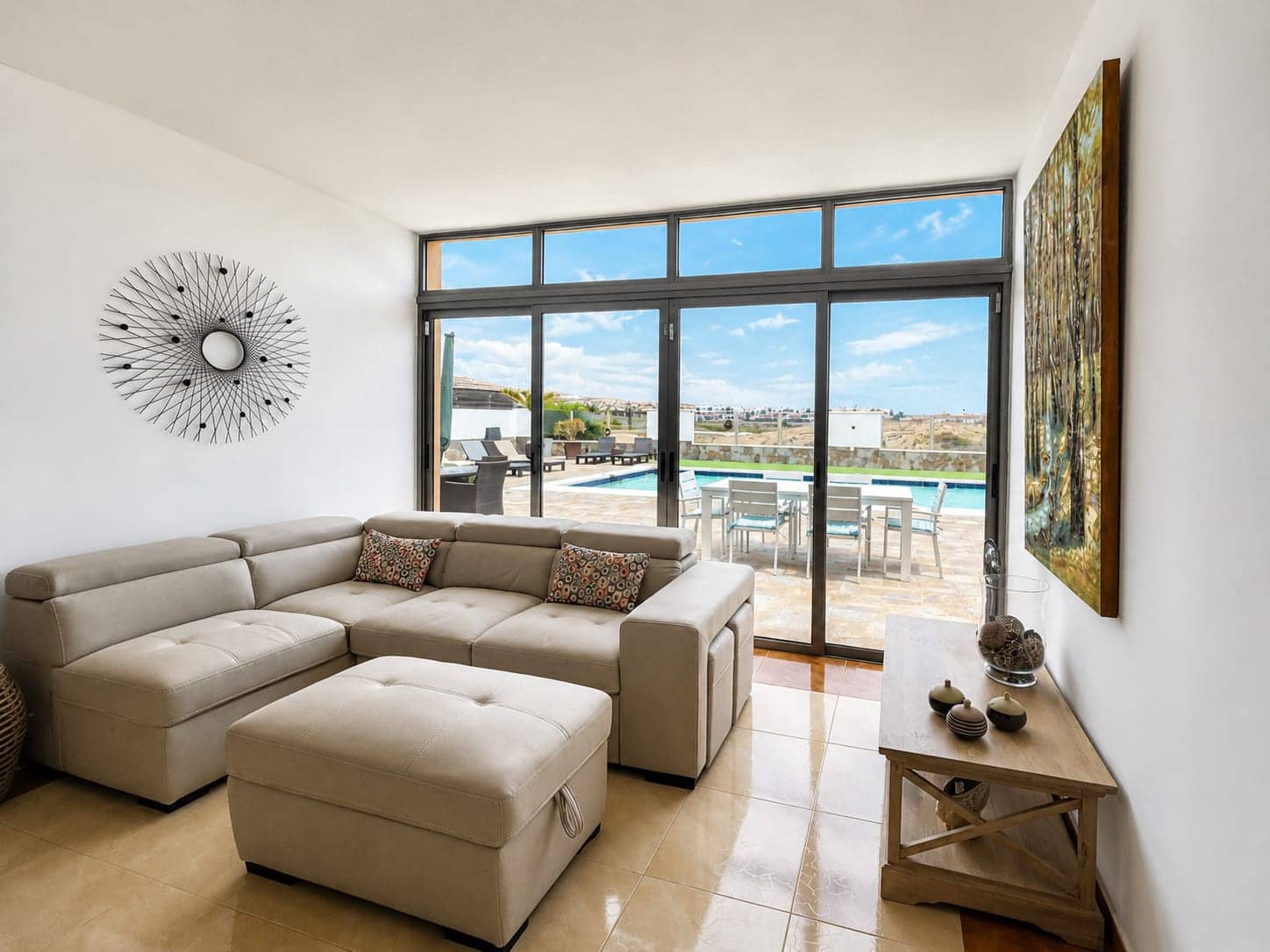 4 soveværelse Villa til salg i Caleta de Fuste med swimmingpool garage - € 675.000 (Ref: 9854549)