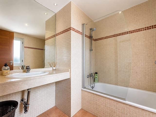 4 soveværelse Villa til salg i Caleta de Fuste, Antigua med swimmingpool garage - € 675.000 (Ref: 9854549)