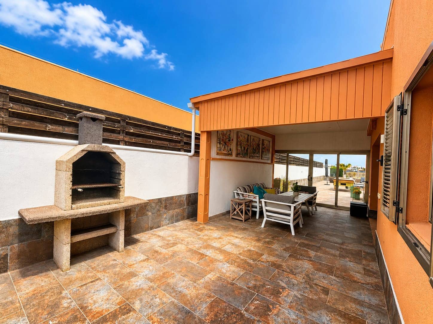 4 soveværelse Villa til salg i Caleta de Fuste med swimmingpool garage - € 675.000 (Ref: 9854549)