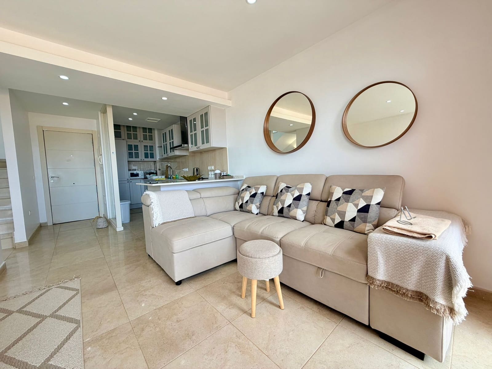 4 bedroom Apartment for sale in Caleta de Fuste with pool garage - € 315,000 (Ref: 9863611)