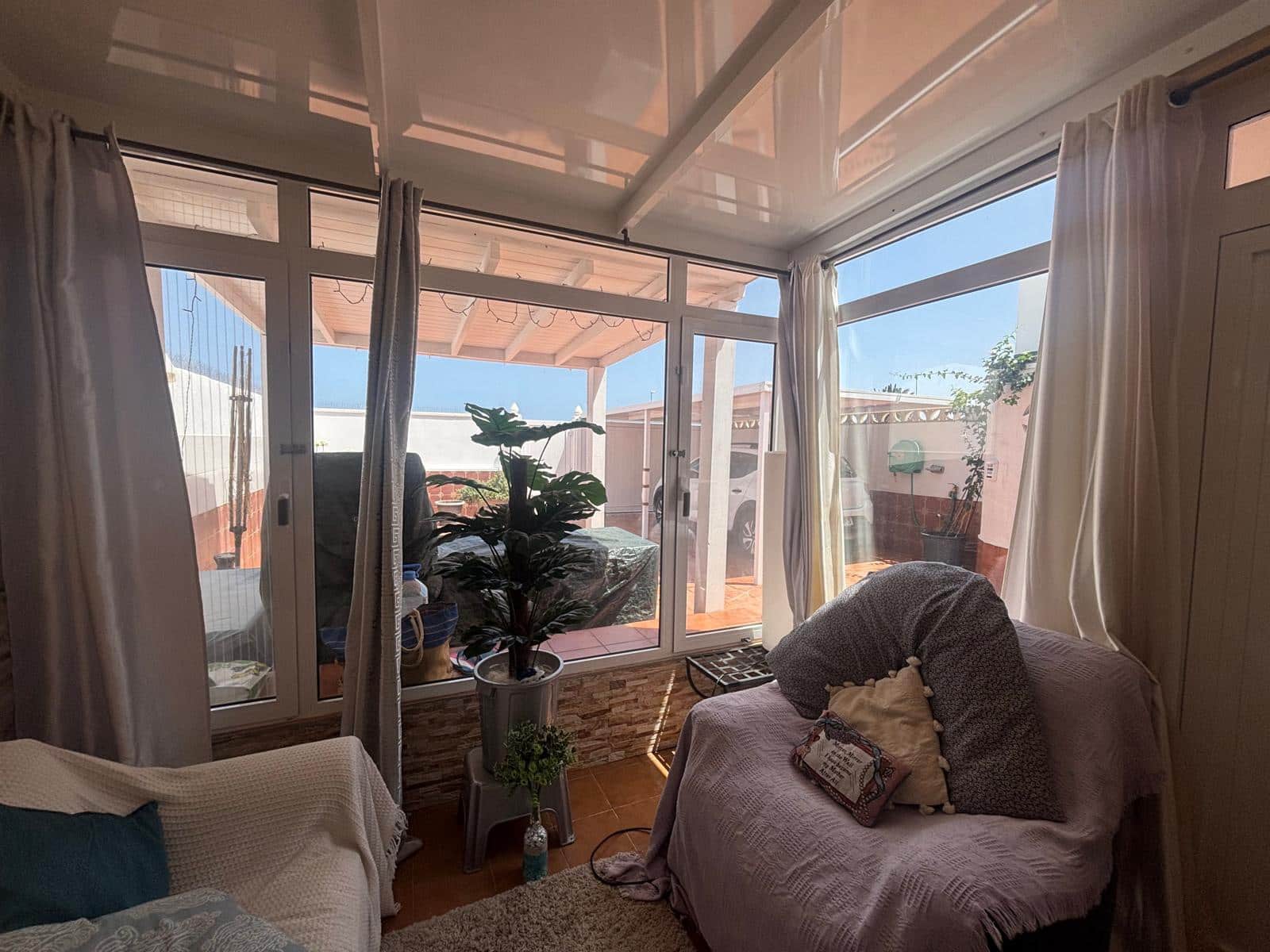 3 bedroom Apartment for sale in Caleta de Fuste with pool garage - € 249,000 (Ref: 9865882)