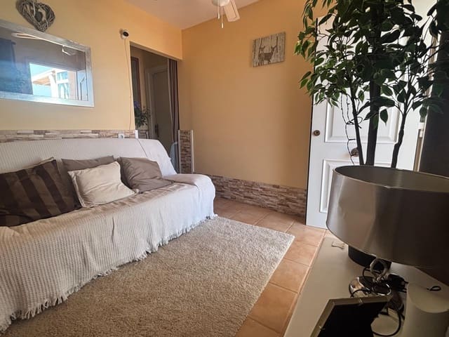 3 soverom Leilighet til salgs i Caleta de Fuste, Antigua med svømmebasseng garasje - € 249 000 (Ref: 9865882)