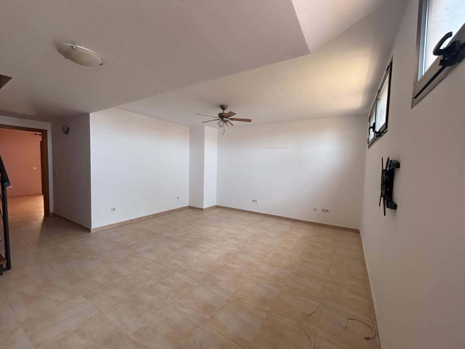 3 bedroom Townhouse for sale in Caleta de Fuste with pool garage - € 307,000 (Ref: 9866210)