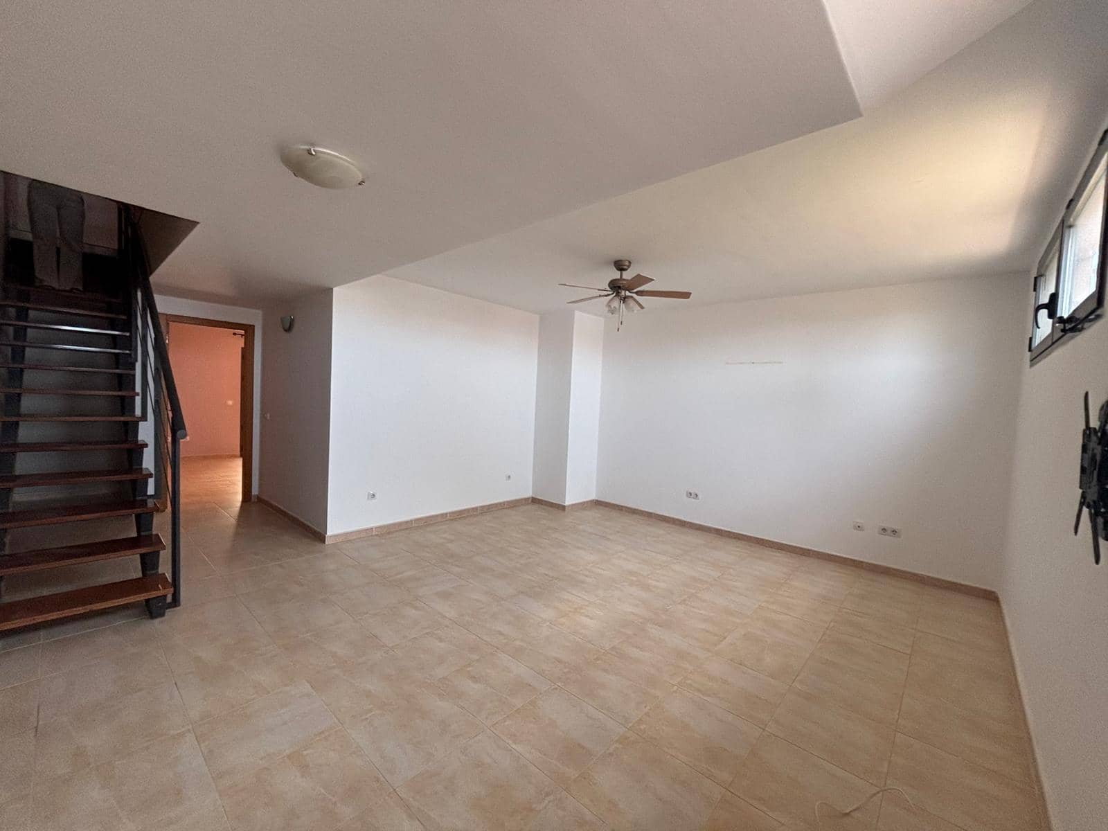 3 bedroom Townhouse for sale in Caleta de Fuste with pool garage - € 307,000 (Ref: 9866210)