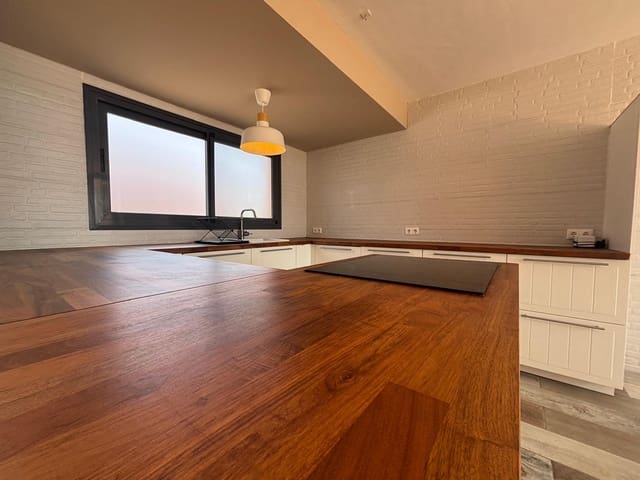 3 soverom Hus til salgs i Caleta de Fuste, Antigua med svømmebasseng garasje - € 307 000 (Ref: 9866210)