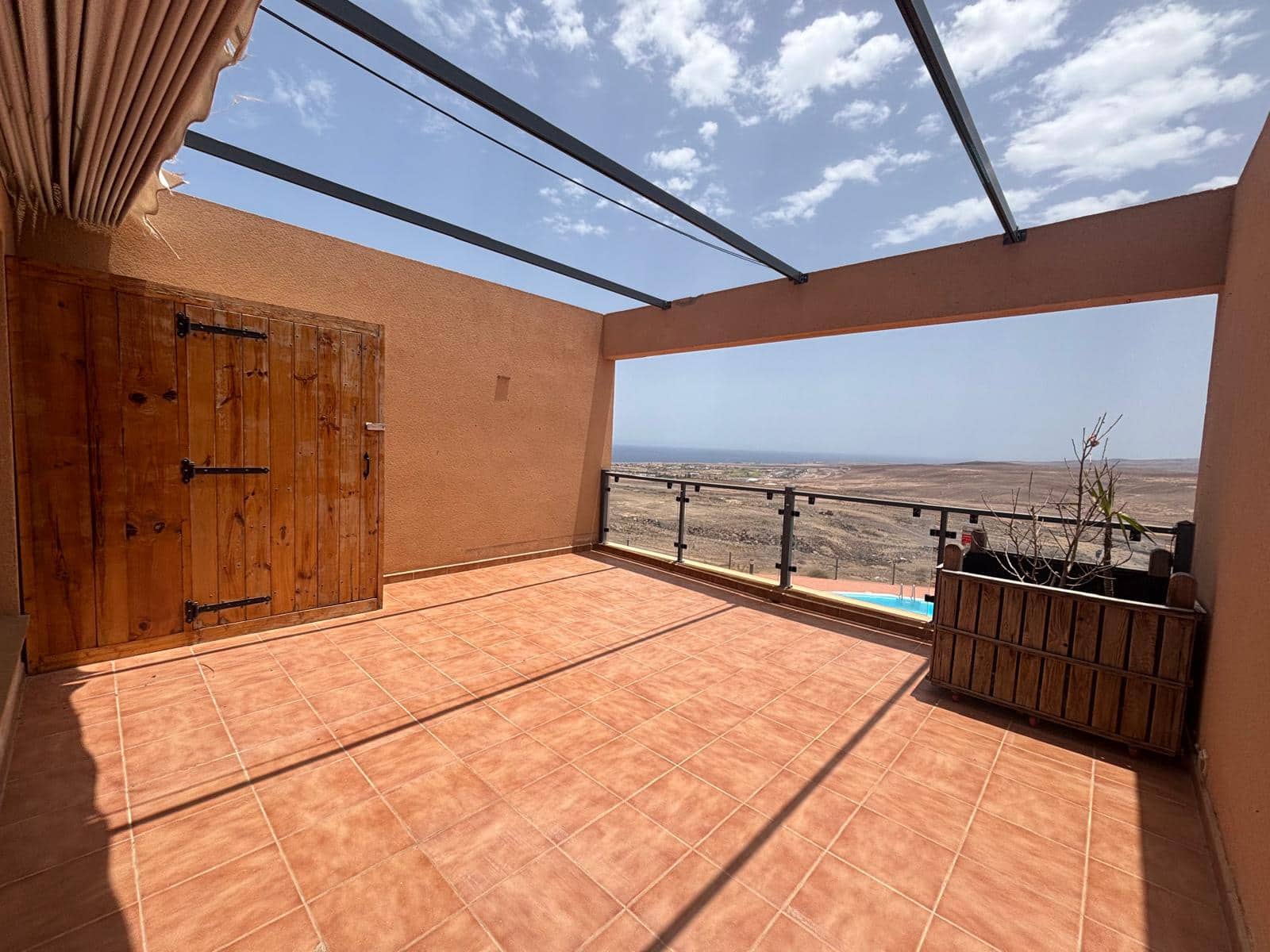 3 bedroom Townhouse for sale in Caleta de Fuste with pool garage - € 307,000 (Ref: 9866210)