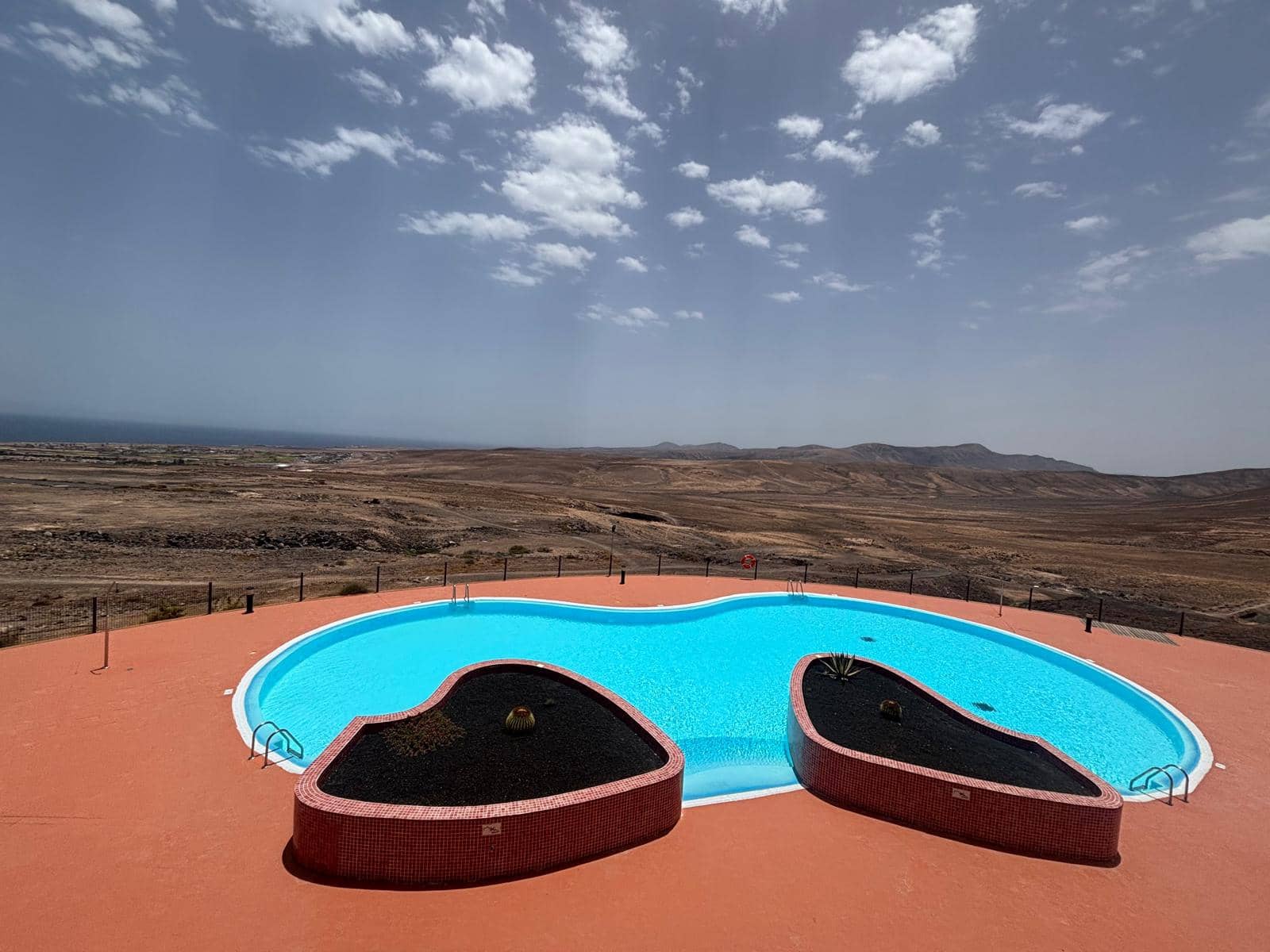 3 bedroom Townhouse for sale in Caleta de Fuste with pool garage - € 307,000 (Ref: 9866210)