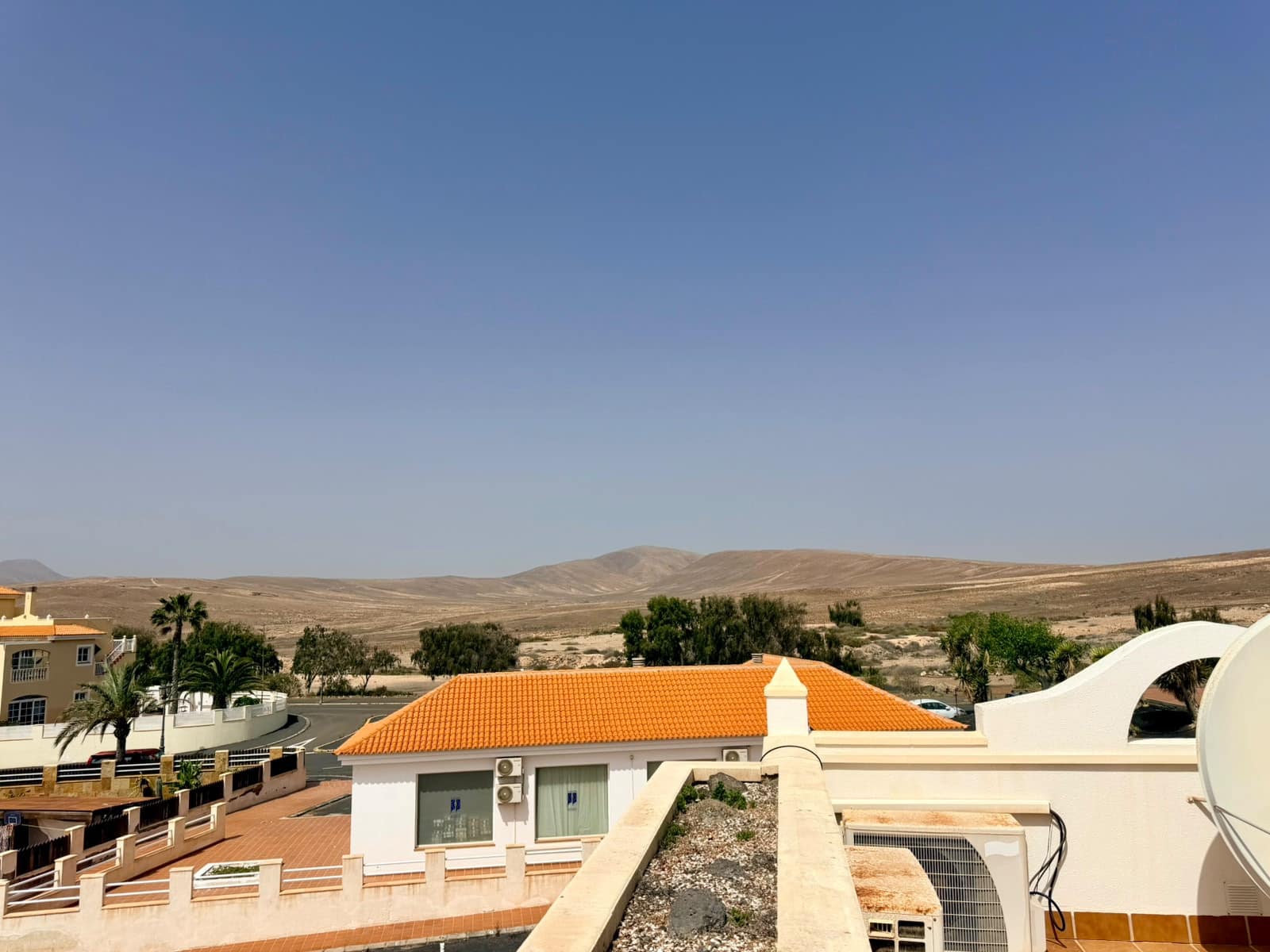 3 bedroom Apartment for sale in Caleta de Fuste with pool garage - € 297,000 (Ref: 9889329)