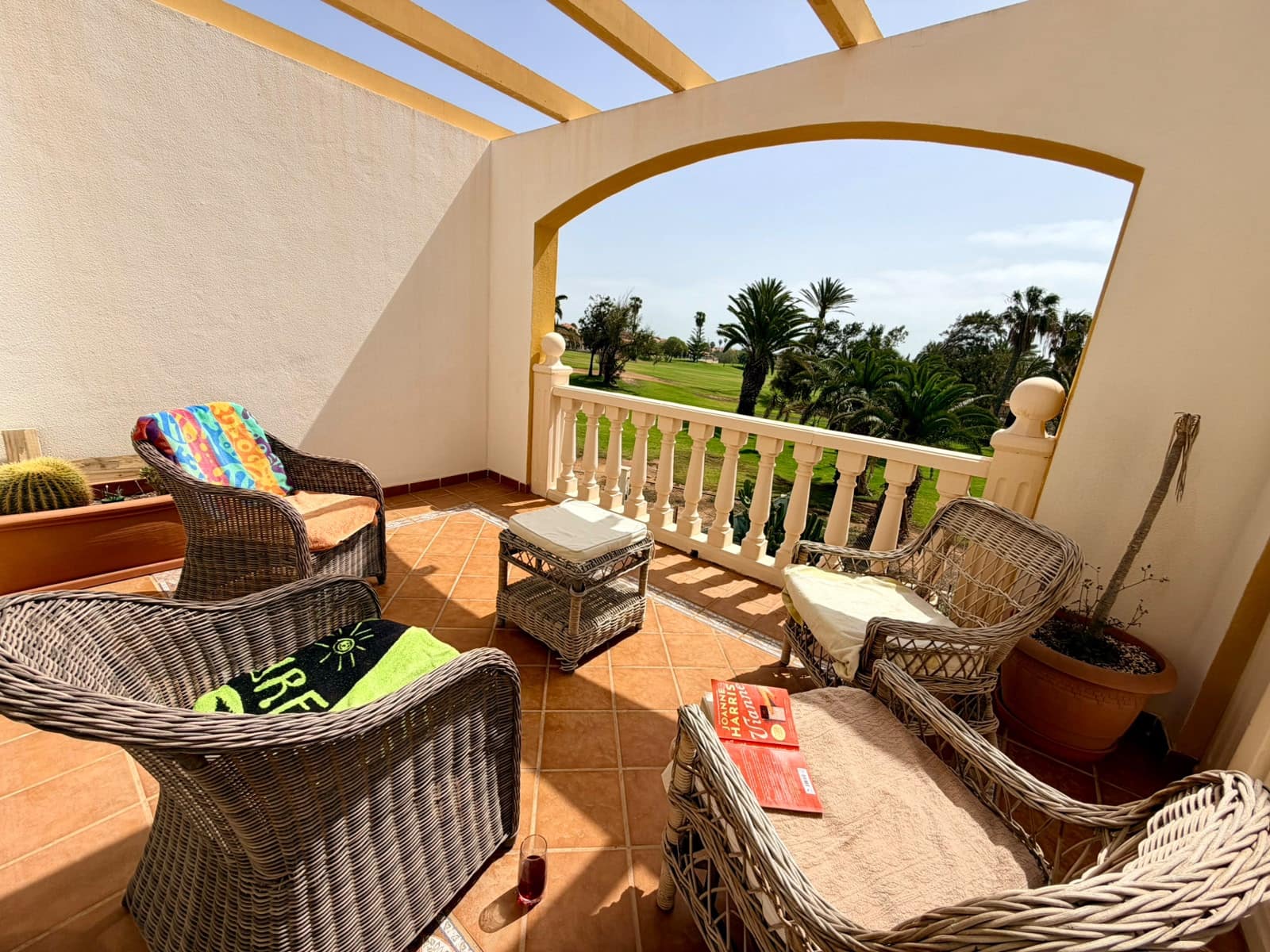 3 bedroom Apartment for sale in Caleta de Fuste with pool garage - € 297,000 (Ref: 9889329)