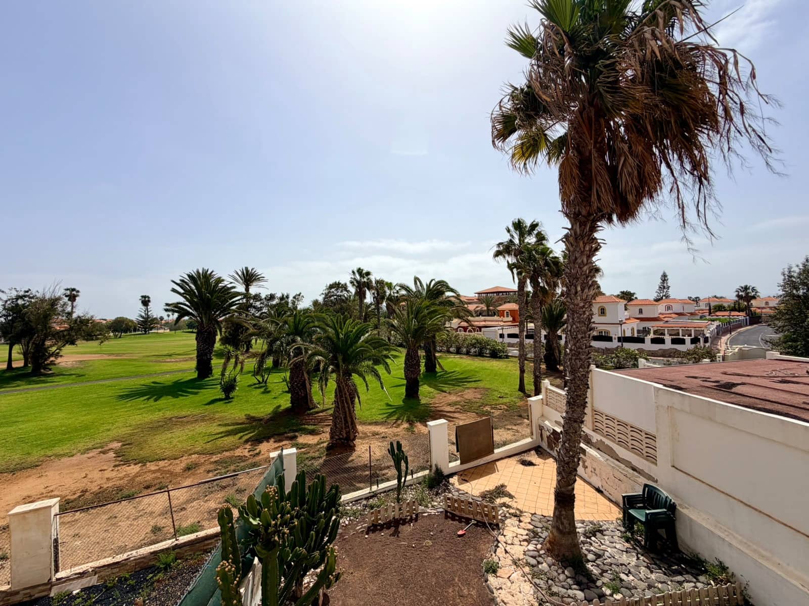 3 bedroom Apartment for sale in Caleta de Fuste with pool garage - € 297,000 (Ref: 9889329)