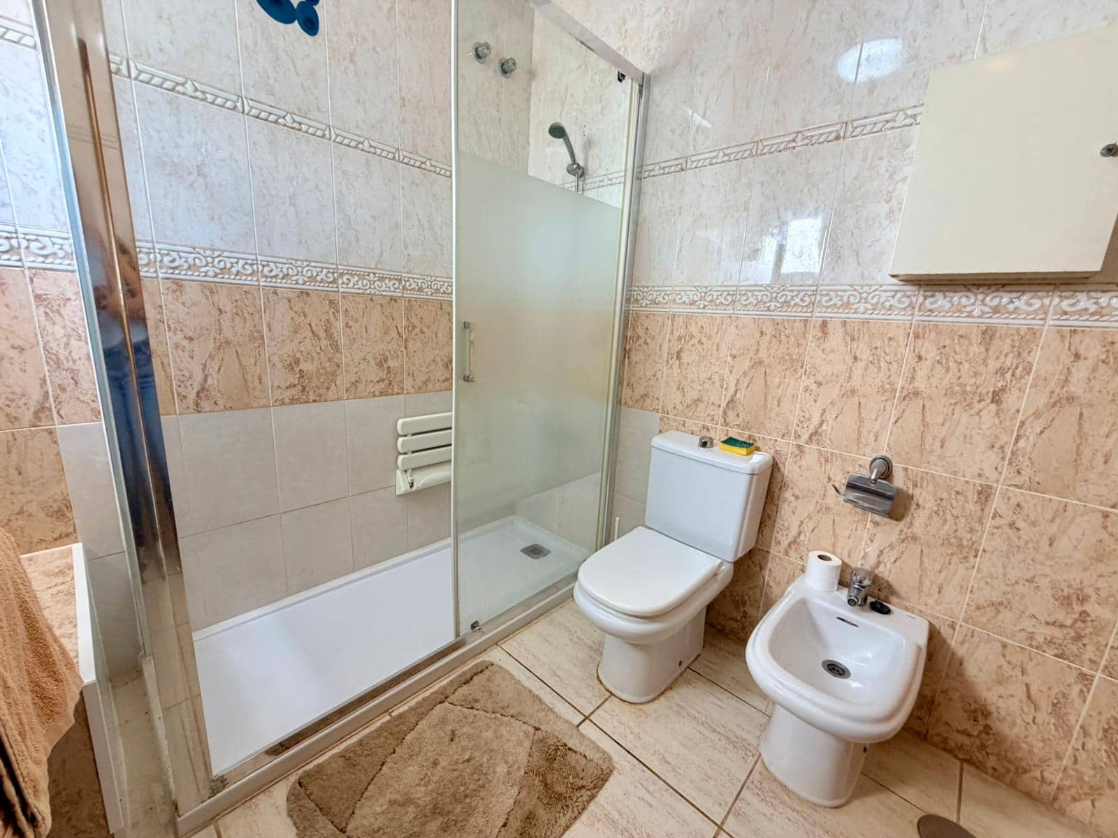 3 bedroom Apartment for sale in Caleta de Fuste with pool garage - € 287,000 (Ref: 9889329)
