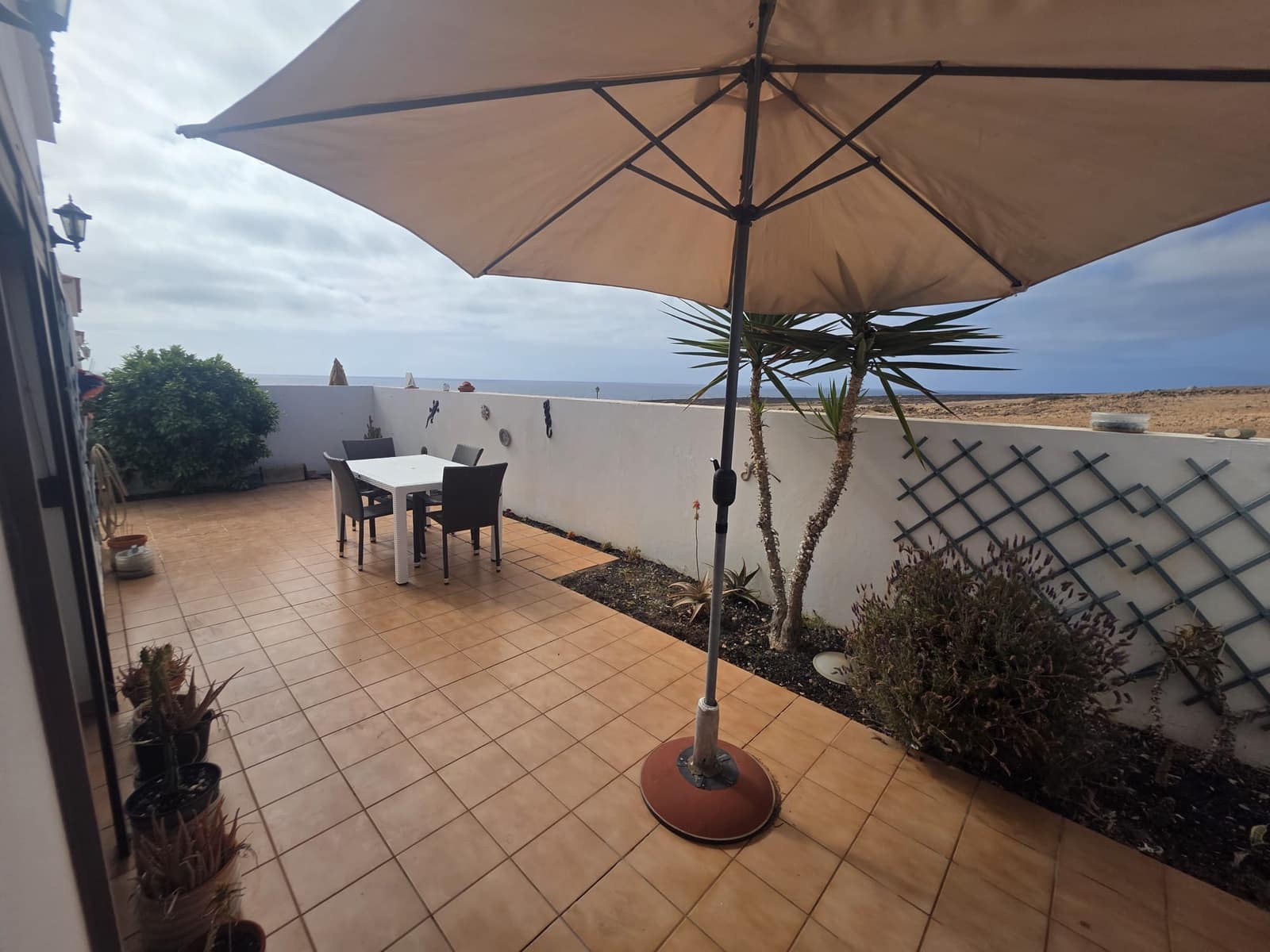 3 bedroom Villa for sale in Costa de Antigua with garage - € 299,000 (Ref: 9897194)