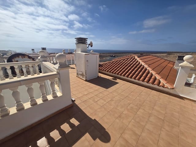 3 bedroom Villa for sale in Costa de Antigua, Antigua with garage - € 299,000 (Ref: 9897194)
