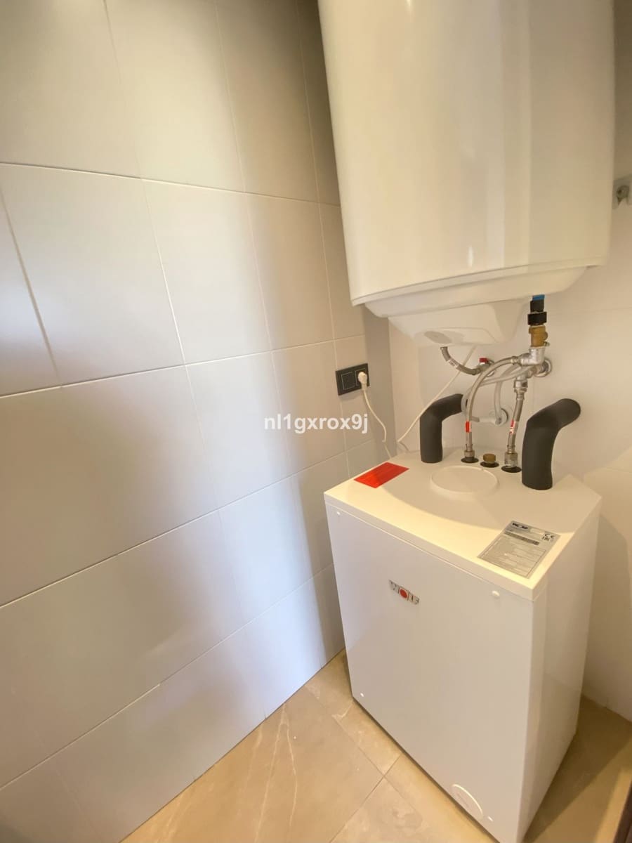 3 bedroom Penthouse for sale in Nueva Andalucia - € 1,330,000 (Ref: 10020419)
