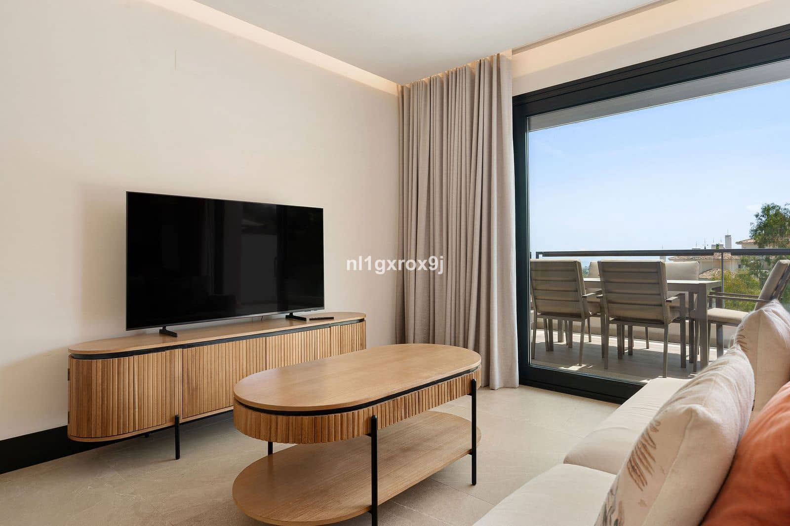 3 bedroom Penthouse for sale in Nueva Andalucia - € 1,330,000 (Ref: 10020419)