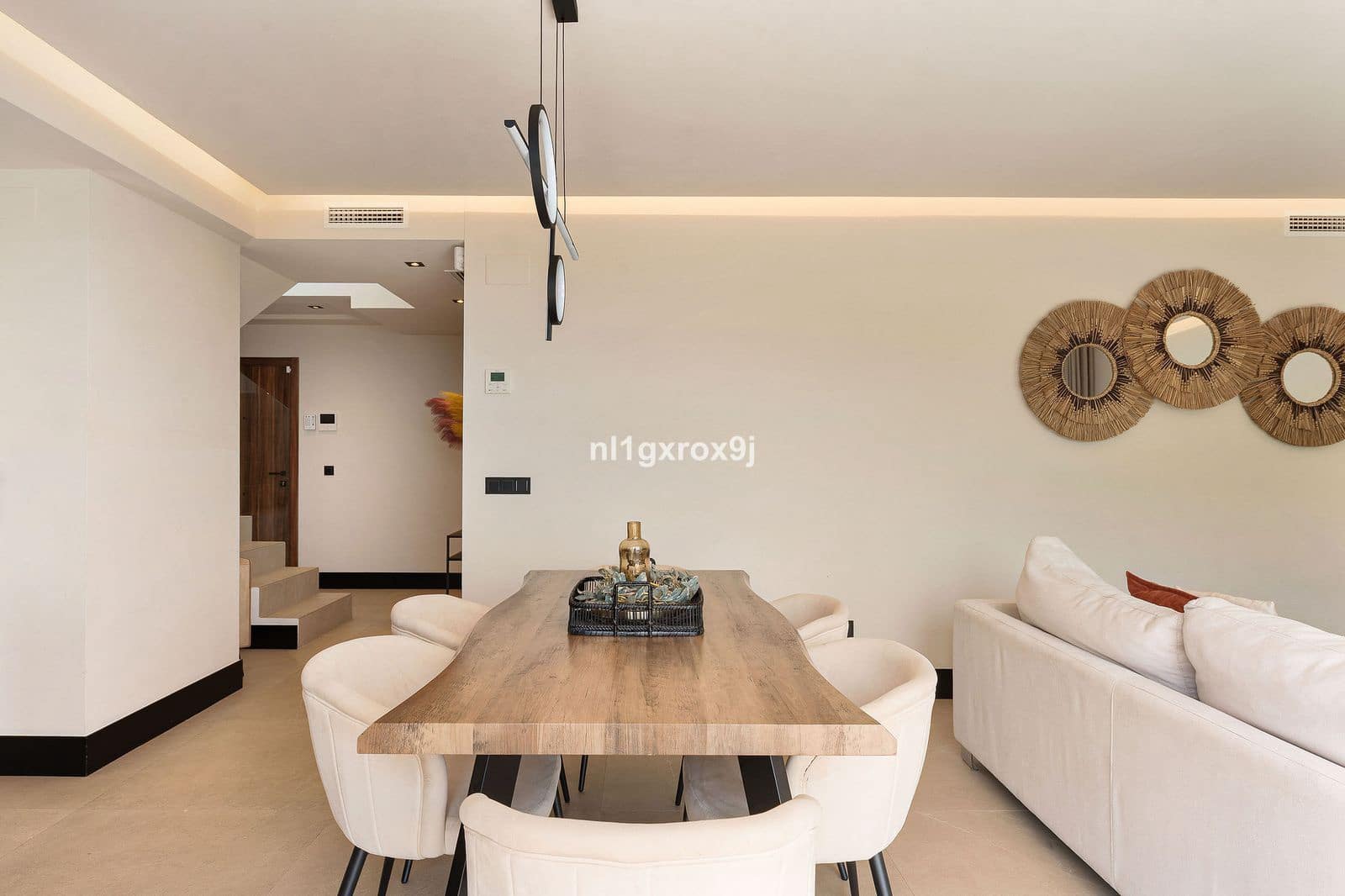 3 bedroom Penthouse for sale in Nueva Andalucia - € 1,330,000 (Ref: 10020419)