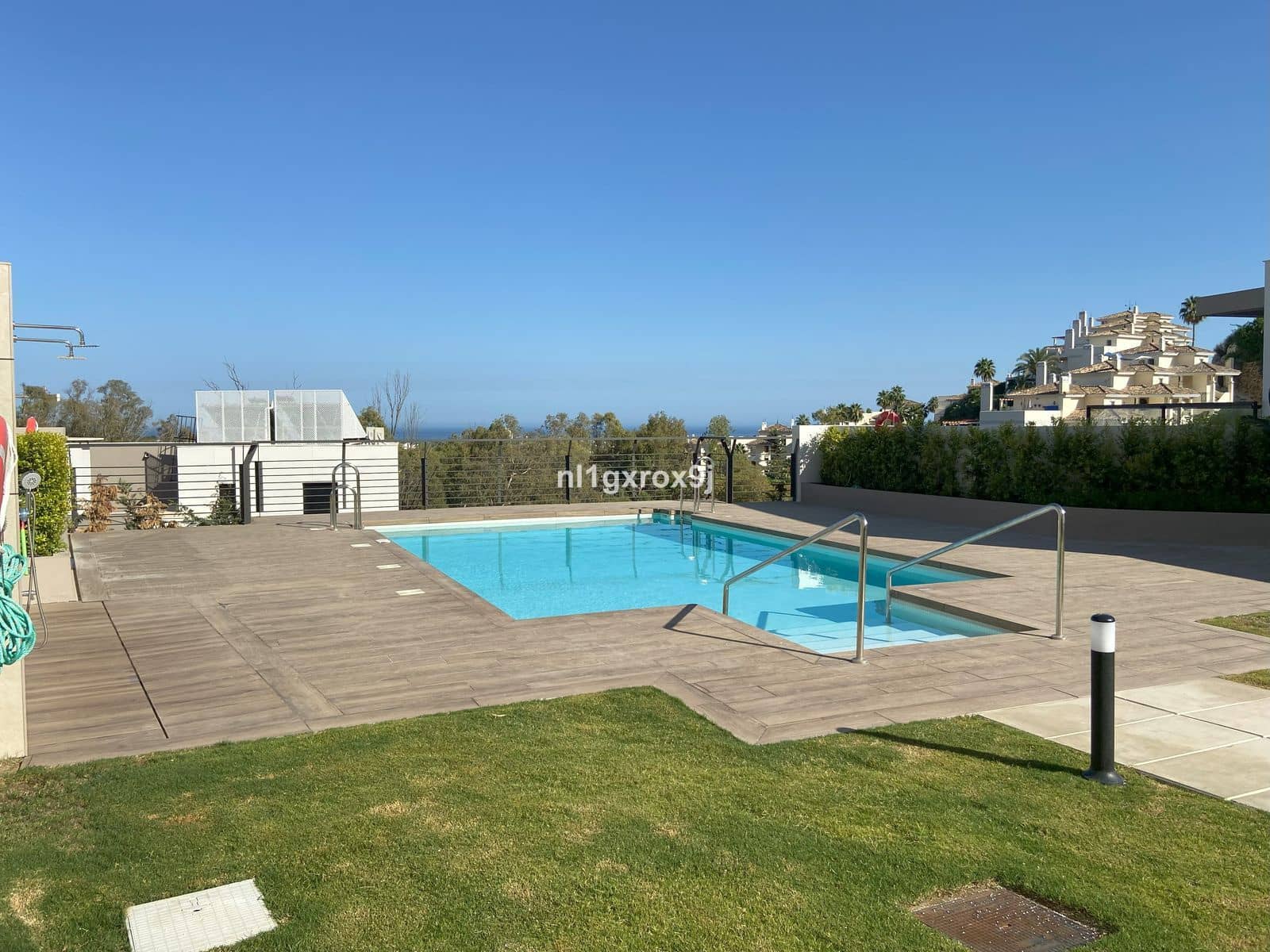3 bedroom Penthouse for sale in Nueva Andalucia - € 1,330,000 (Ref: 10020419)