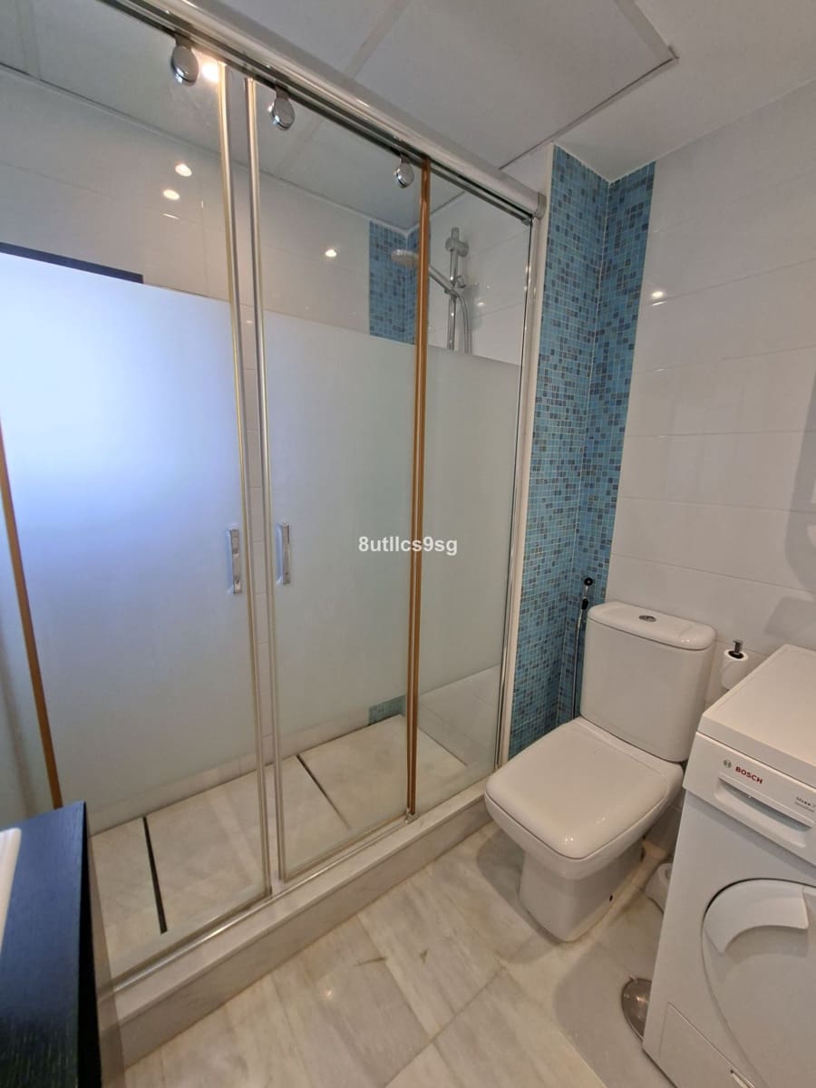 3 bedroom Penthouse for sale in Puerto Banus - € 890,000 (Ref: 10020420)