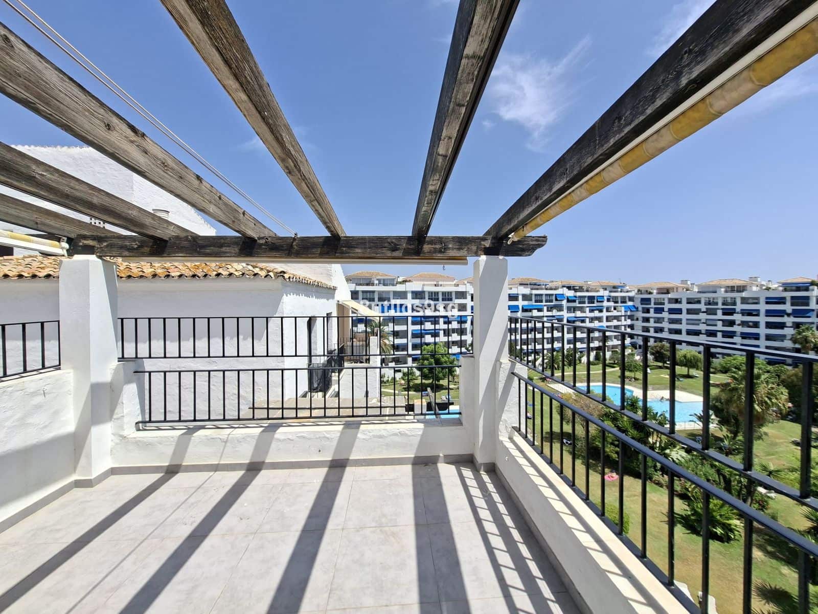 3 bedroom Penthouse for sale in Puerto Banus - € 890,000 (Ref: 10020420)