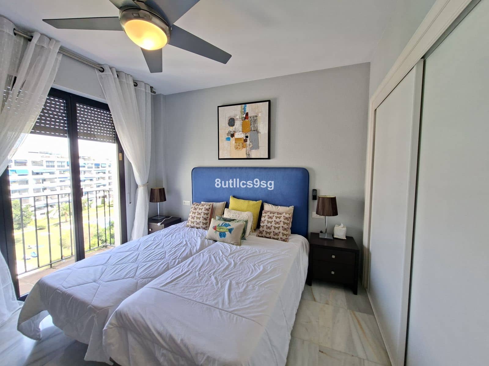 3 bedroom Penthouse for sale in Puerto Banus - € 890,000 (Ref: 10020420)