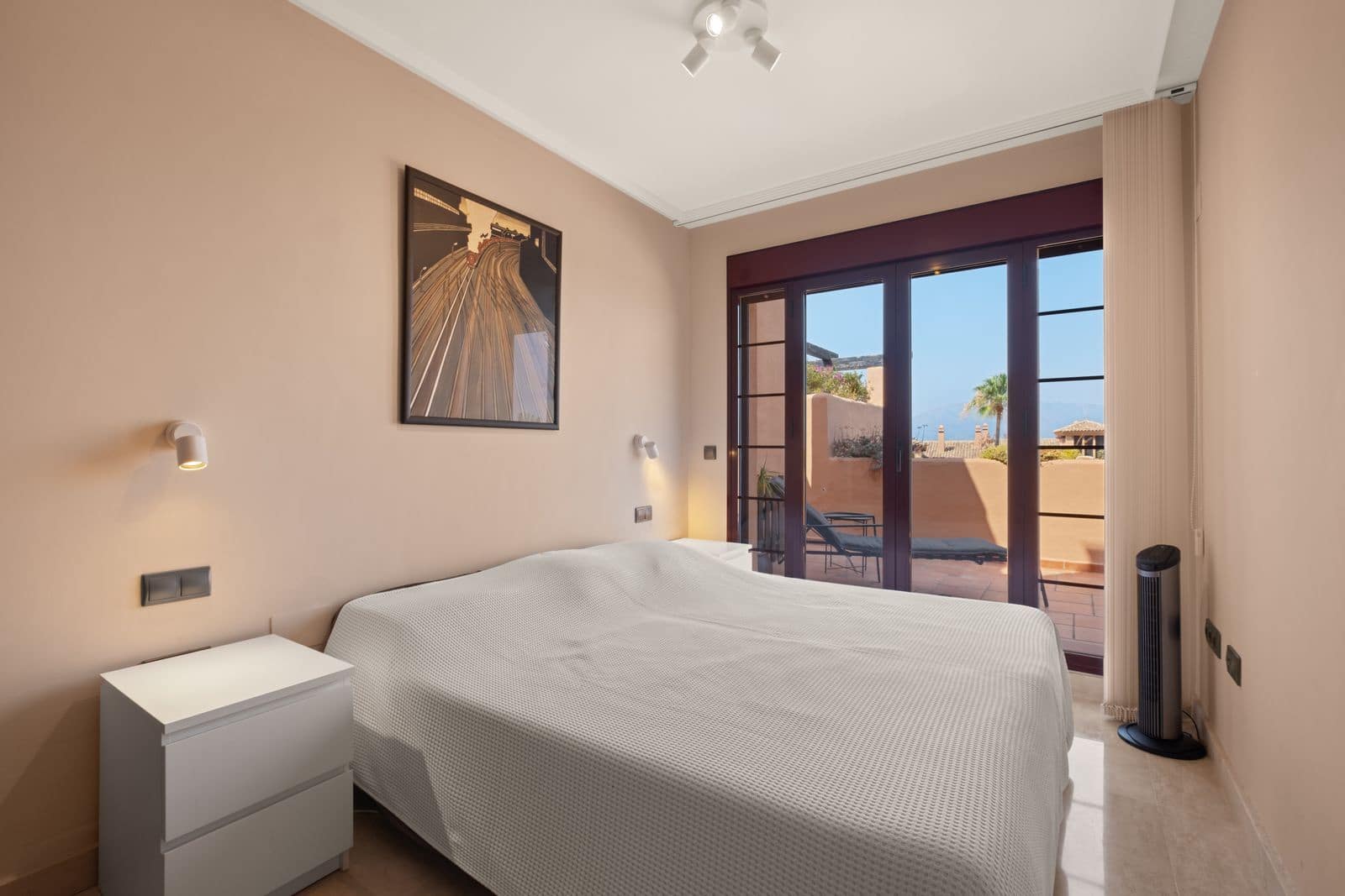 3 quarto Penthouse para venda em La Mairena - 619 000 € (Ref: 10020423)