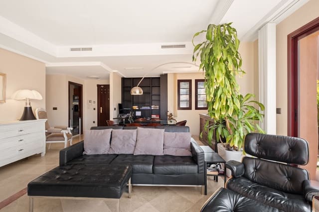 3 quarto Penthouse para venda em La Mairena, Ojen - 619 000 € (Ref: 10020423)
