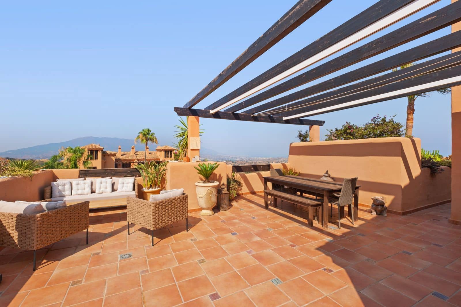3 quarto Penthouse para venda em La Mairena - 619 000 € (Ref: 10020423)