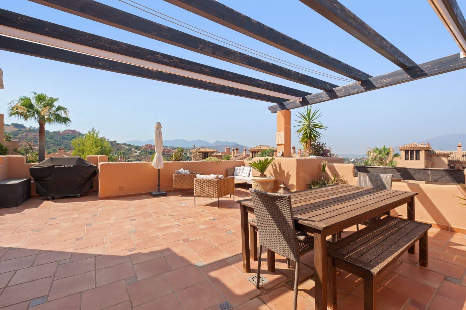 3 quarto Penthouse para venda em La Mairena - 619 000 € (Ref: 10020423)