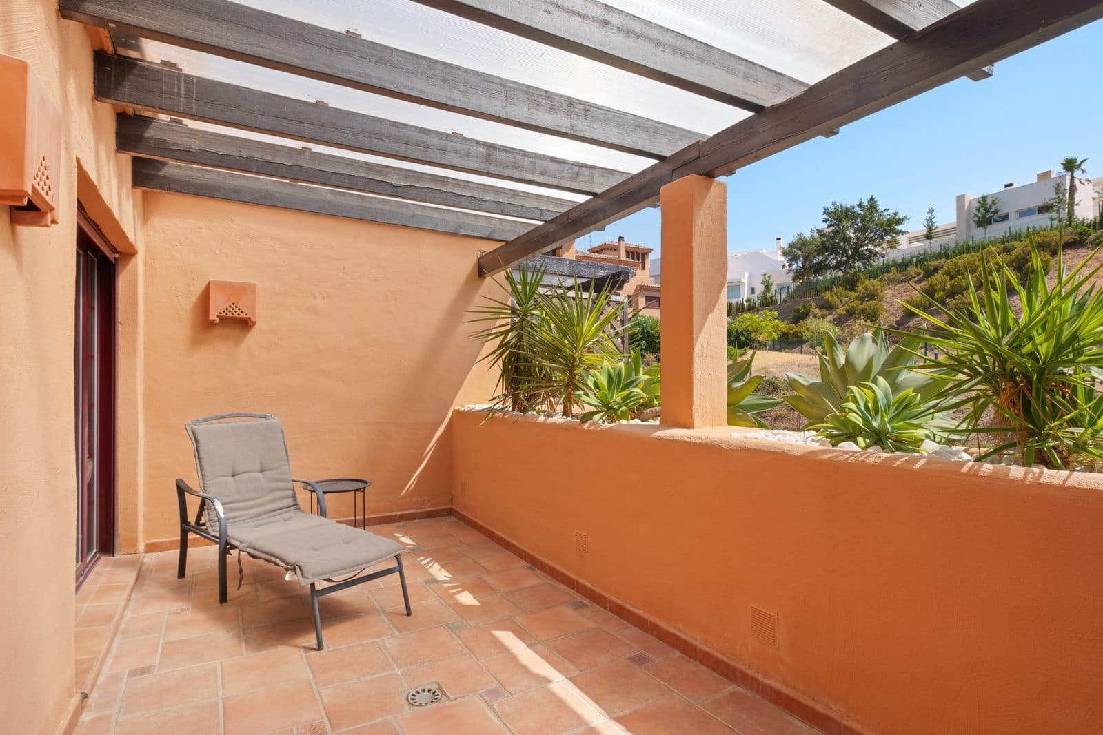 3 quarto Penthouse para venda em La Mairena - 619 000 € (Ref: 10020423)