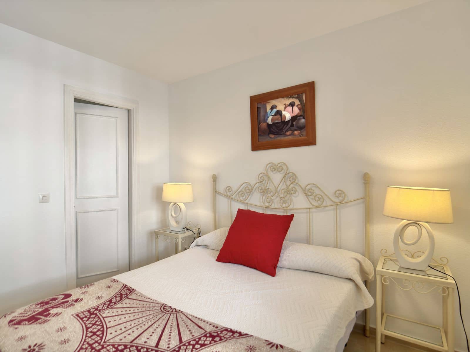 2 slaapkamer Appartement te koop in Nueva Andalucia - € 670.000 (Ref: 10020424)
