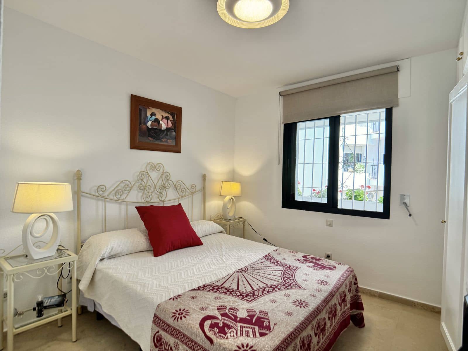 2 slaapkamer Appartement te koop in Nueva Andalucia - € 670.000 (Ref: 10020424)