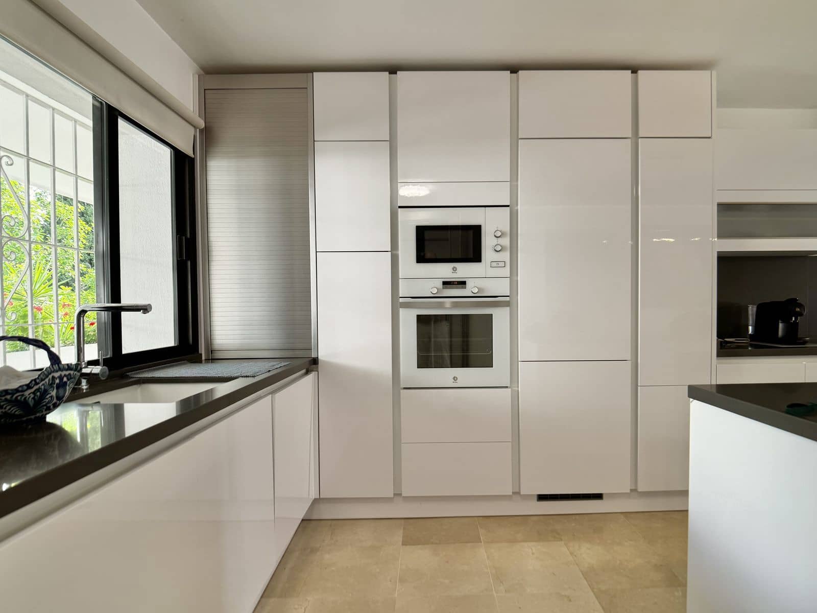 2 slaapkamer Appartement te koop in Nueva Andalucia - € 670.000 (Ref: 10020424)